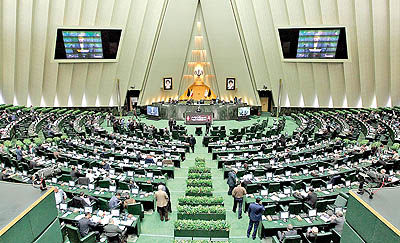 رد طرح مجلس درباره حقوق‌های نجومی