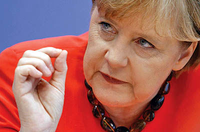 ضعف یورو در رویارویی با بحران‌ها