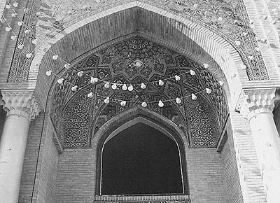 میرزا زکی و نخستین کتاب فیزیک در ایران