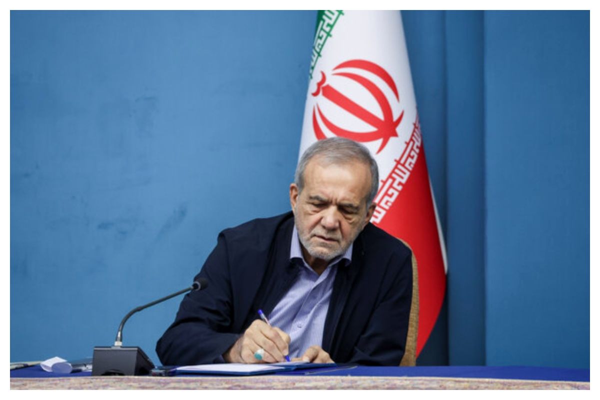 حکم جدید پزشکیان برای علیرضا دبیر صادر شد
