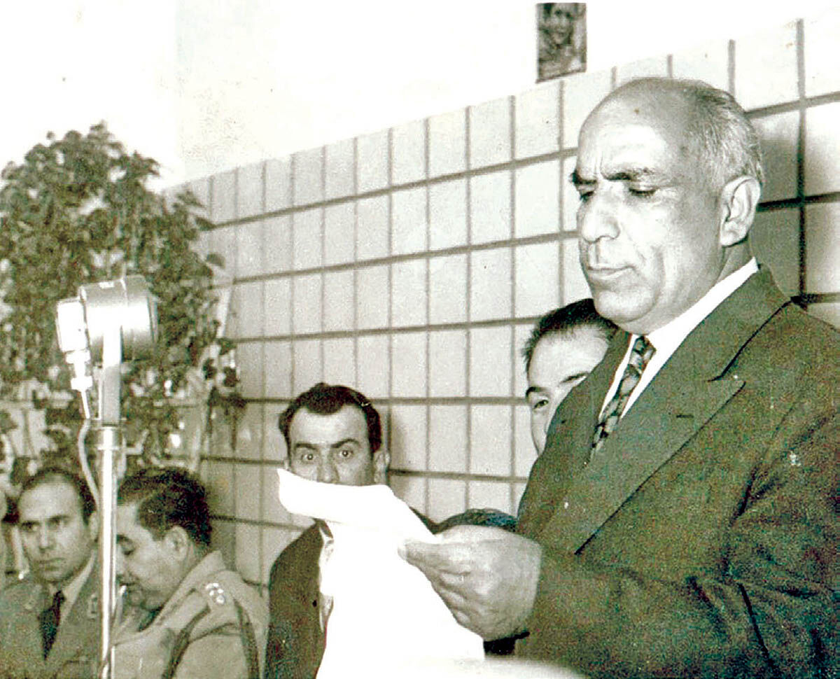 بابا چهاربار ورشکست شد