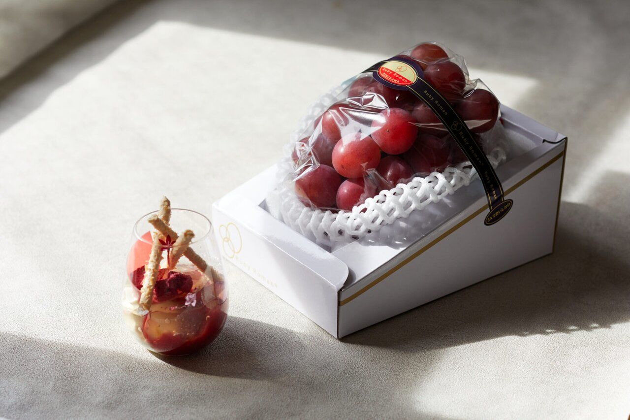 عکس گران ترین میوه‌های جهان ؛ از مِلون ژاپنی تا آناناس انگلیسی