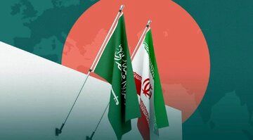 پرچم عربستان در مشهد به اهتزاز درآمد+عکس