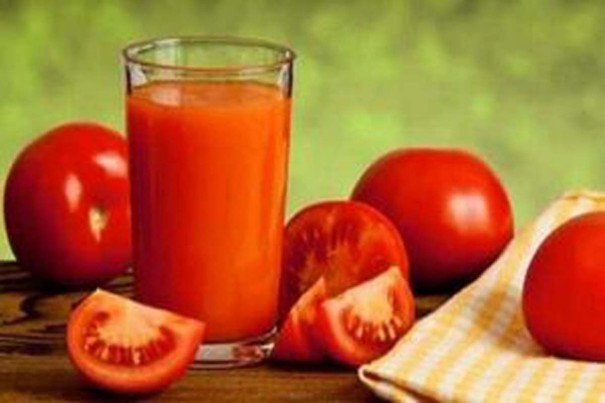 آب گوجه فرنگی درمان این بیماری خطرناک است 