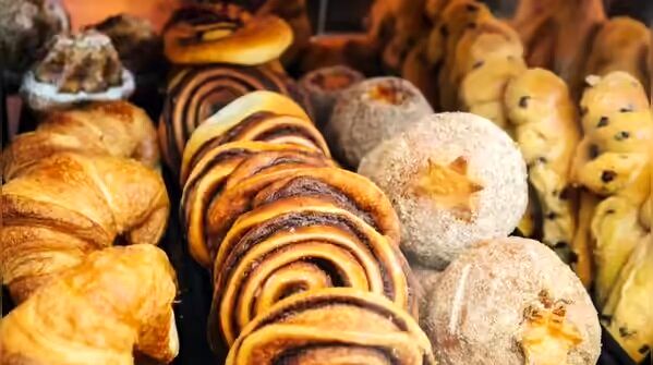 ۵ خوراکی که باعث ریزش مو می‌شوند