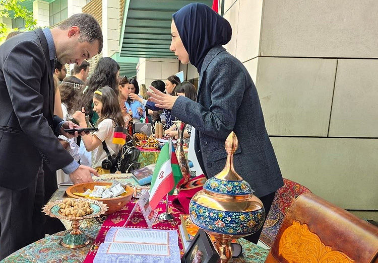 معرفی فرهنگ و تمدن ایرانی در جشنواره بین‌المللی باکو