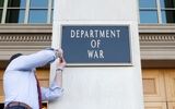 تابلو جدید وزارت جنگ آمریکا توسط هگست نصب شد