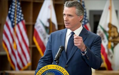 عصبانیت فرماندار کالیفرنیا از جنگ‌طلبی ترامپ؛ او چگونه می‌تواند این وضعیت را برای مردم آمریکا توجیه کند؟ + فیلم