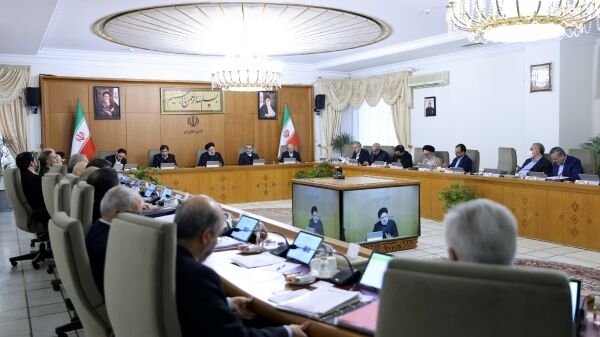 دستور جدید رئیسی به دستگاه‌های اجرایی برای مدیریت بازار ارز 