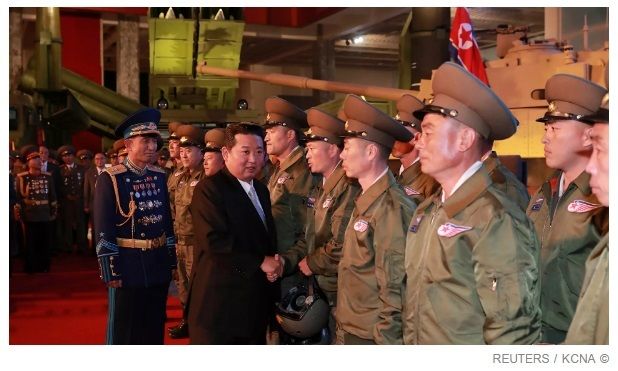 رهبر کره شمالی باز هم لاغر شد؟+عکس