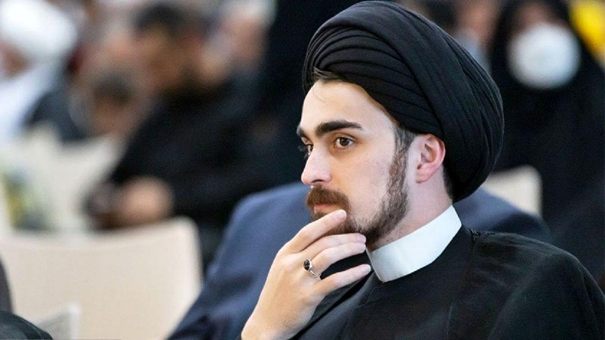 احمد خمینی: نقش رهبر انقلاب در مدیریت جنگ و یک‌صدایی بی‌نظیر بود
