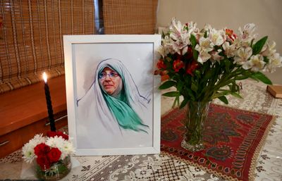 از سیدمحمد خاتمی تا بهزاد نبوی/ حضور چهره‌ها در مراسم تشییع پیکر زهرا شجاعی+ عکس