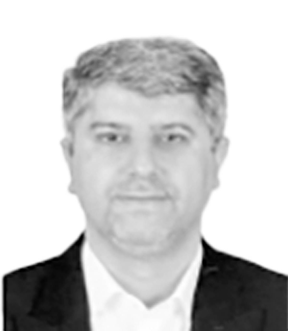 تاثیر ﺍﺑﻬﺎﻡ ﻗﺎﻧﻮن در ﺍﻧﺒﺎﺷﺖ وﺳﺎﯾﻂ ﻧﻘﻠﯿﻪ ﺗﻮﻗﯿﻔﯽ