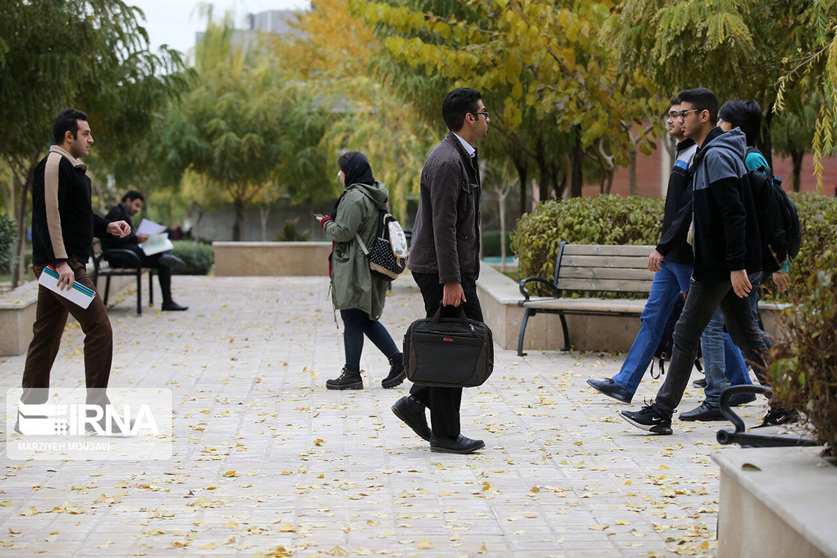 نیمی از دانشجویان دانشگاه علوم پزشکی تهران سهمیه‌ای هستند