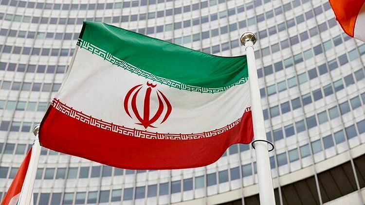 دیپلماسی رنگ میبازد
