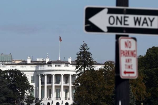 ستاد بایدن: ترامپ را تا خروجی کاخ سفید همراهی می‌کنیم