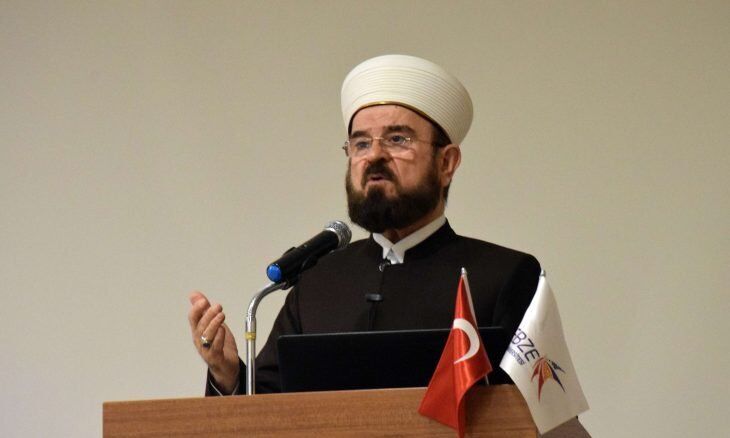 دبیرکل اتحادیه علمای مسلمان خواستار عذرخواهی مکرون شد