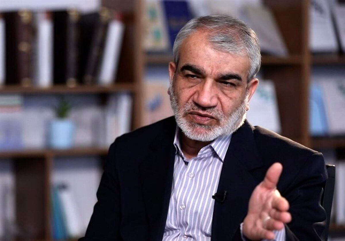 کدخدایی: نقش رهبری در نظریه‌پردازی و تضمین آزادی برجسته است + فیلم