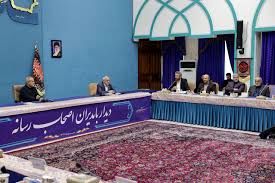 حواشی نشست رئیس جمهور با مدیران رسانه‌ها/ ۴ دقیقه بیشتر صحبت کنید، میکروفن‌تان را قطع می‌کنیم!