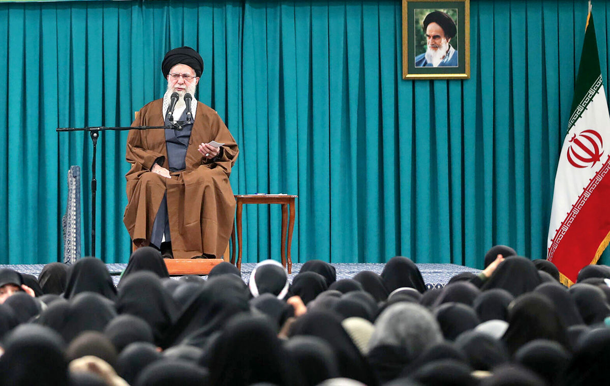 عدالت در رفتار اجتماعی و خانوادگی اولین حق زنان است