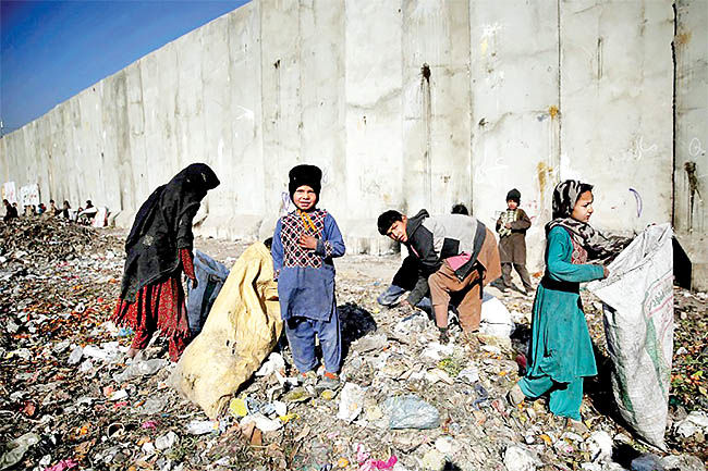 خطر سقوط کامل اقتصاد افغانستان