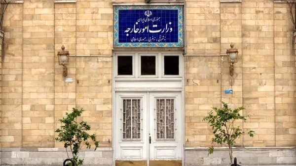 هشدار ایران درباره استقرار ناوهای جنگی آمریکا در سواحل ونزوئلا