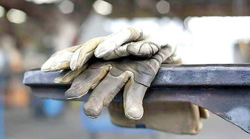 بازار کار در 13 صنعت