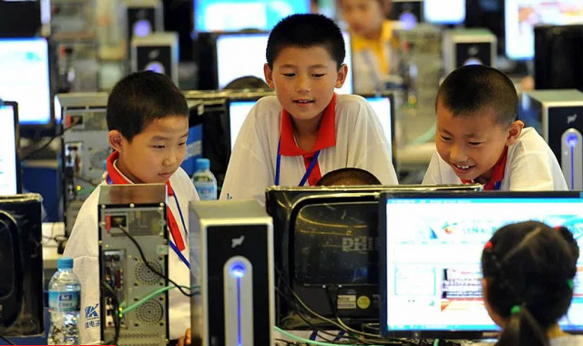 ممنوعیت دسترسی به اینترنت شبانه برای زیر ۱۸ساله‌ها در چین