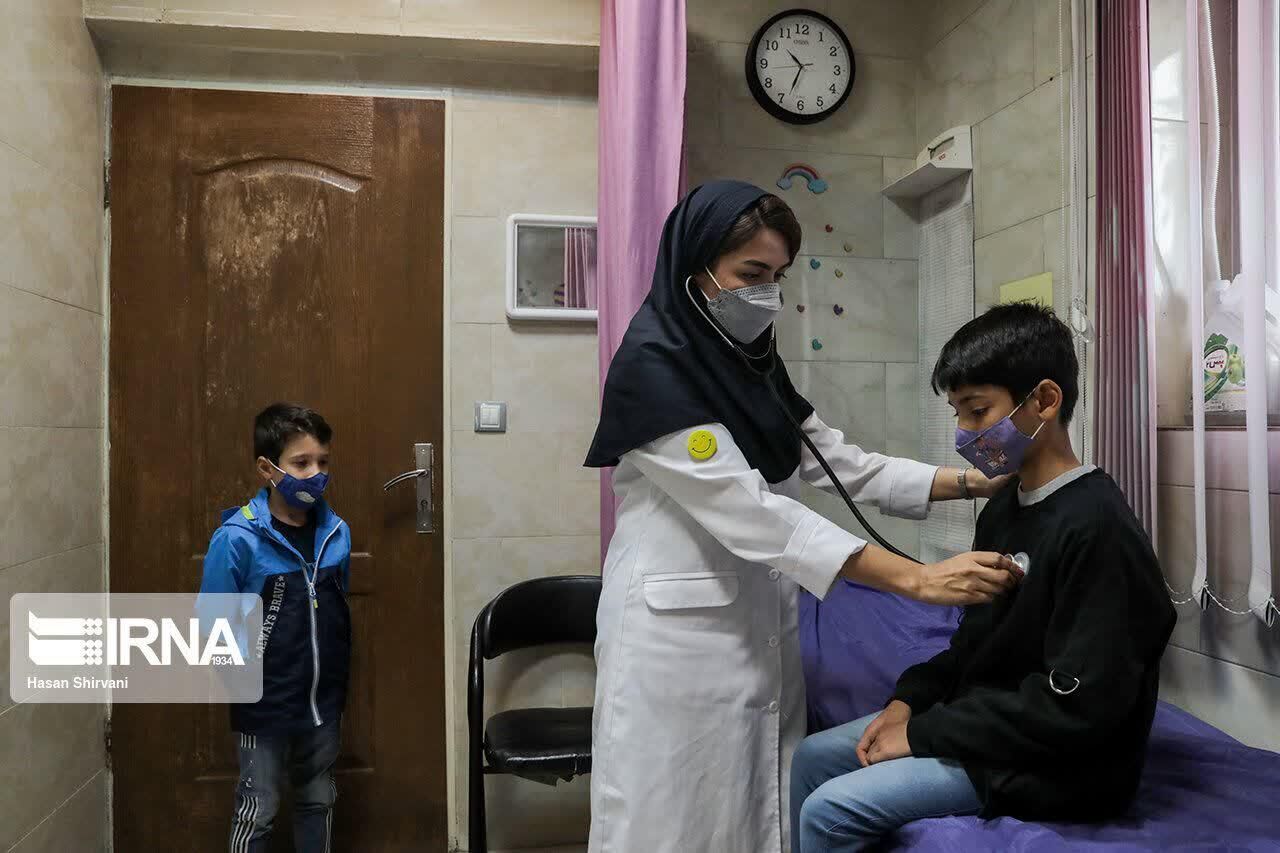 وزارت بهداشت: دانش آموزان با علائم سرماخوردگی مدرسه نروند