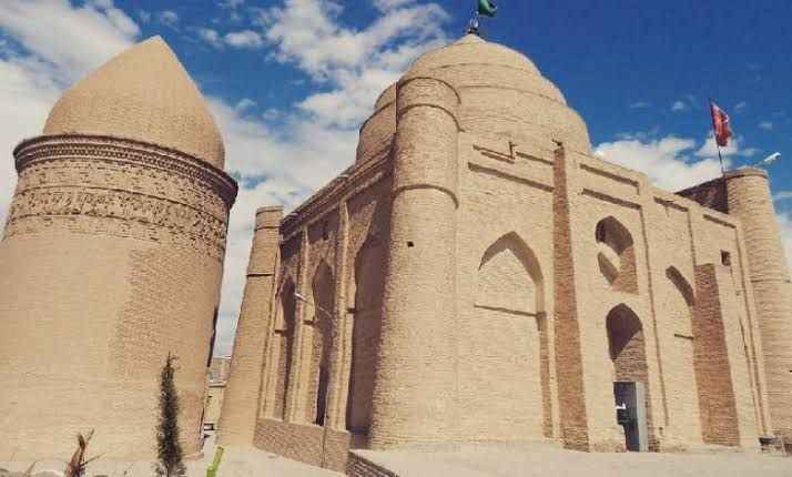از تهران تا قلب تاریخ