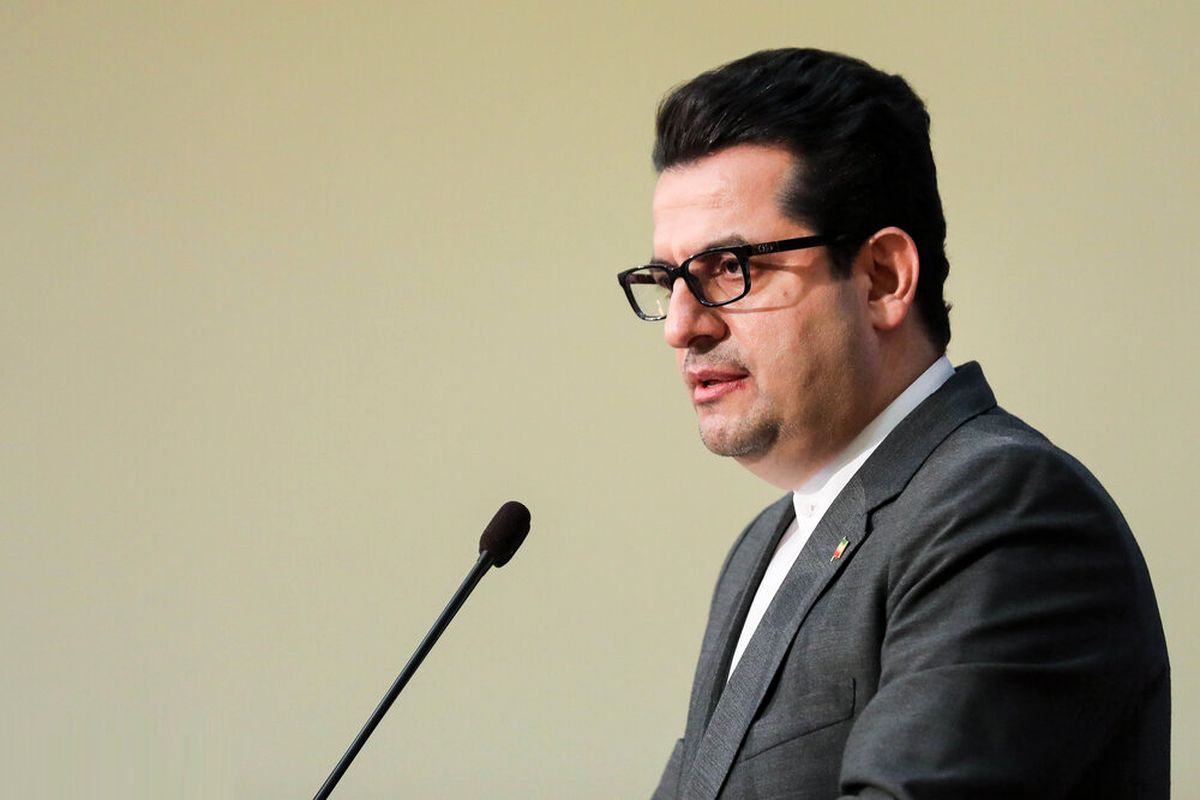 توئیت هشدارآمیز معاون تشریفات دفتر رئیس‌جمهوری/ همه گزینه‌ها روی میز است