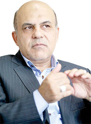 هفت نکته پیرامون «نقد جنگ»