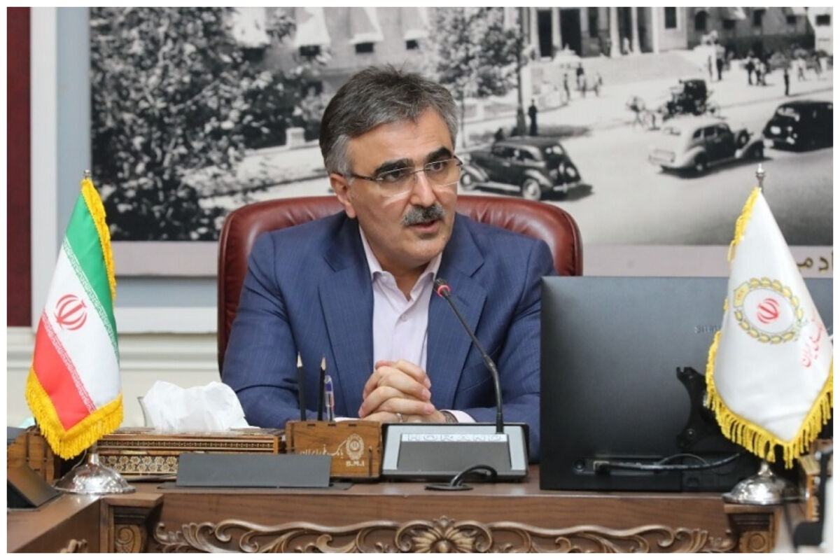 نسخه پیچی فرزین برای مهار تورم و افزایش تولید