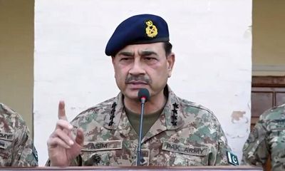 ادعای فایننشال تایمز درباره تلاش های یک  ژنرال قدرتمند پاکستانی برای پایان دادن به جنگ ایران/ او رابطه گرم با ترامپ دارد/ اسلام آباد مکان احتمالی مذاکرات تهران- واشنگتن می شود؟