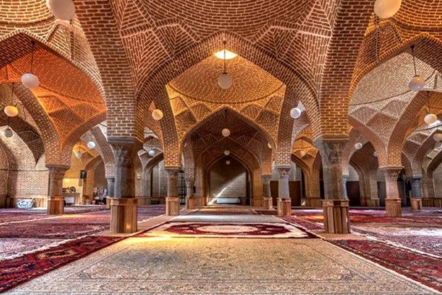 مسجد جامع تبریز کجاست و معماری آن چه ویژگی‌هایی دارد؟