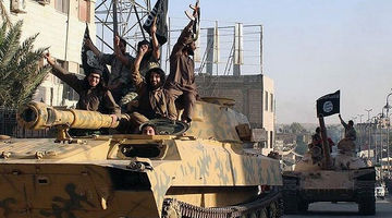 این همه اسلحه از کجا آمد؟