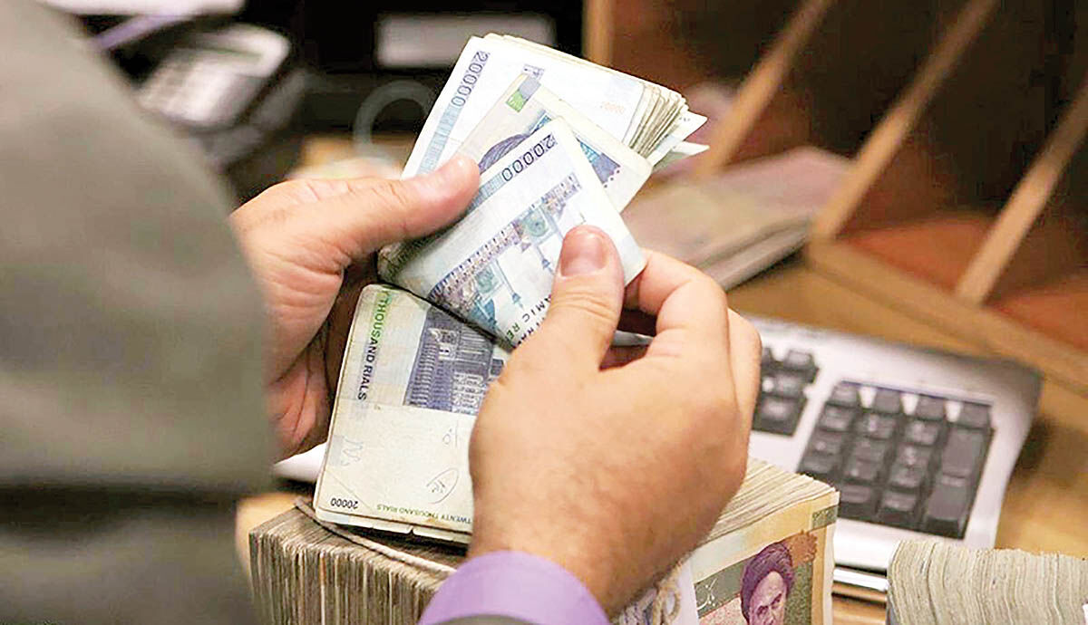 
دورخیز برای دریافت مالیات از سود سپرده‌های کلان 