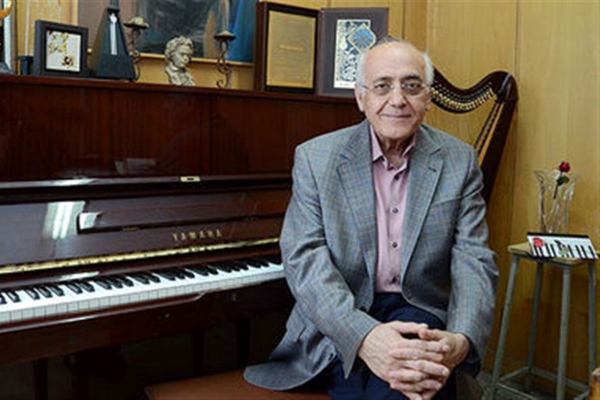 وقتی محمد سریر چیزی جز «ایران» به یاد نیاورد / استاد در حال نواختن قطعه «ای ایران» + فیلم
