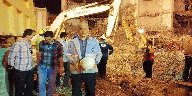 تداوم آواربرداری متروپل تا یافتن آخرین پیکر احتمالی