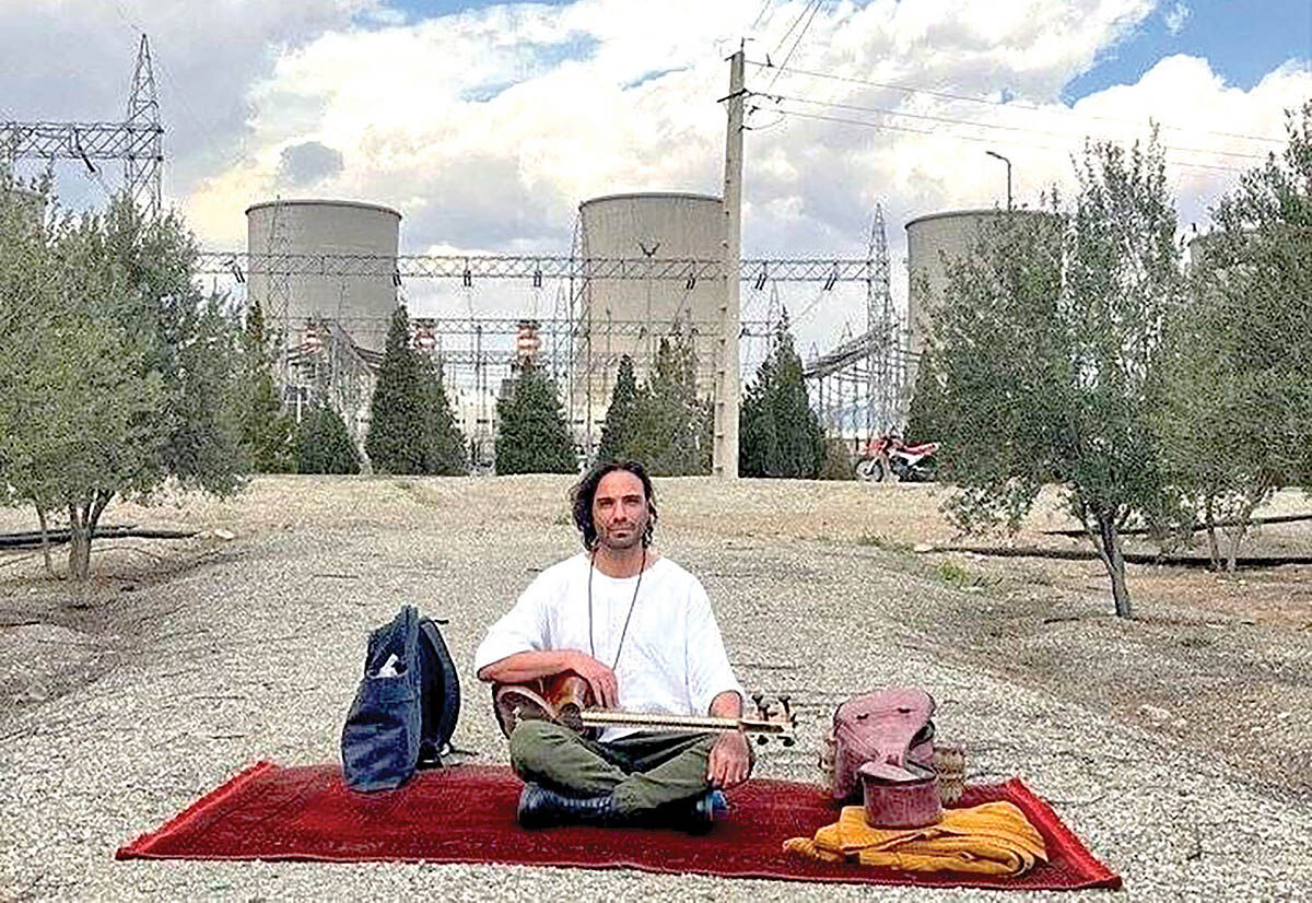 خدای دماوند با شماست