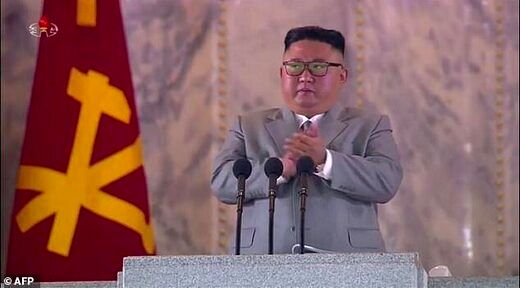 حضور بدون ماسک رهبر کره شمالی در یک مراسم عمومی + عکس