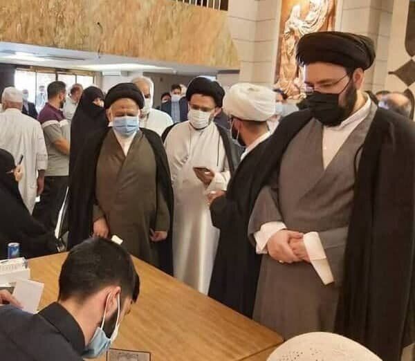 سیدعلی خمینی در نجف رأی خود را به صندوق انداخت+عکس
