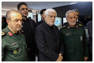 عارف: ایران پیروز جبهه جنگ 12 روزه بود / عملکرد مردم بینظیر بود 2