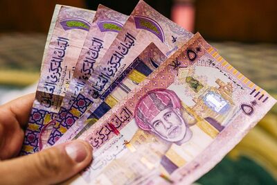 نوسان در بازار ارز تهران/ ریال عمان صعودی شد
