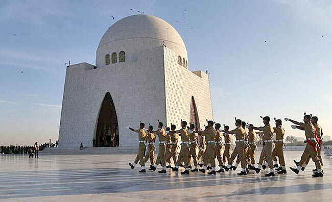 امپراتوری چین در غرب آسیا