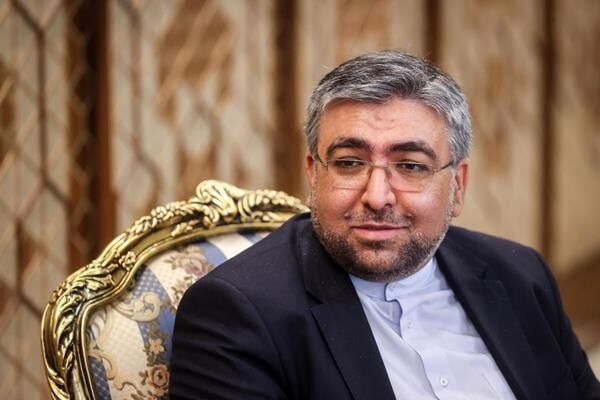 نماینده مجلس: آمریکا بخاطر مسائل داخلی خود آماده توافق نیست