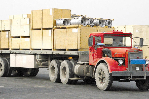  سایه خودروهای  باری فرسوده  بر جاده‏‏‏‌های کشور