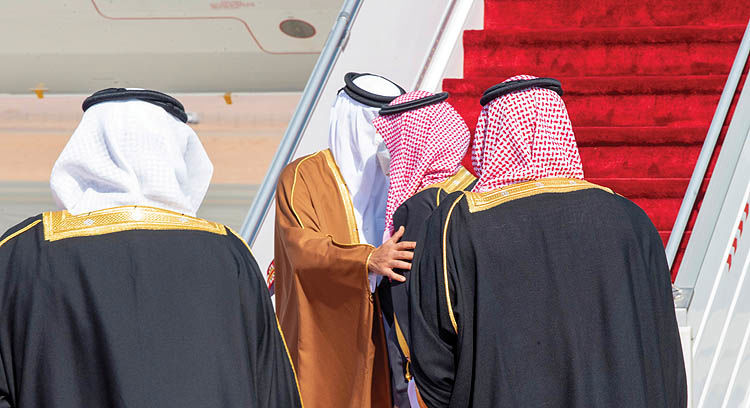 شکست سعودی در زورآزمایی با قطر