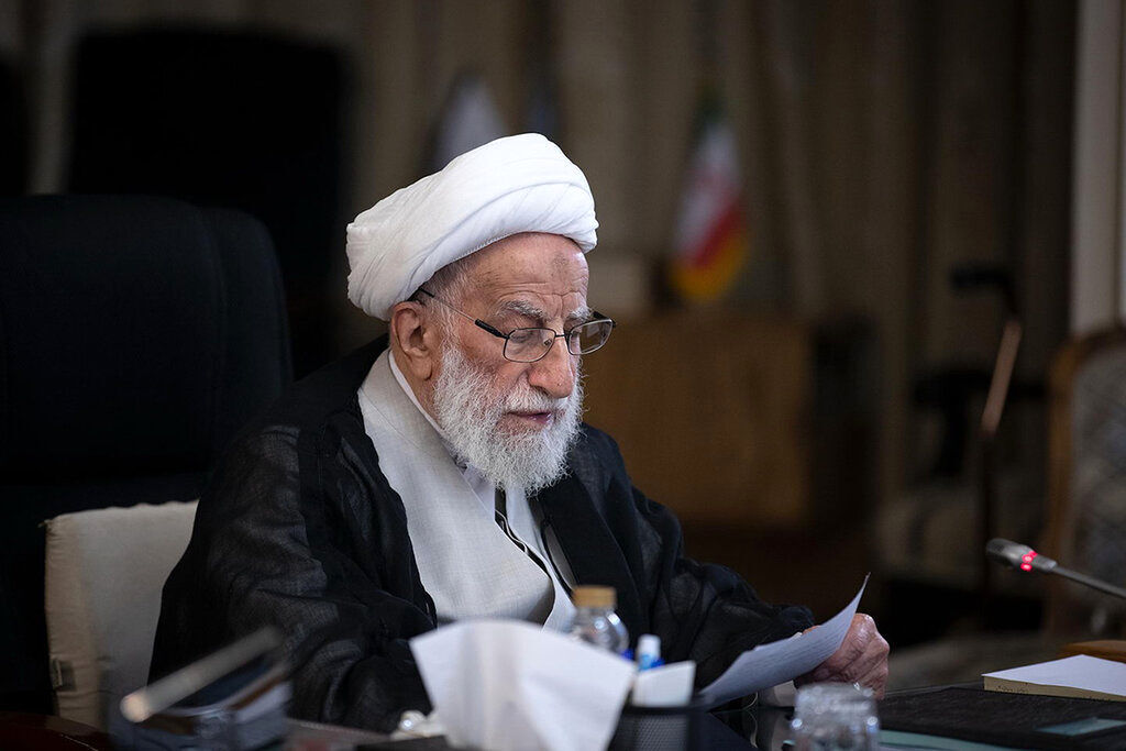 درخواست آیت‌الله جنتی از نهادهای امنیتی درباره حادثه تروریستی شیراز