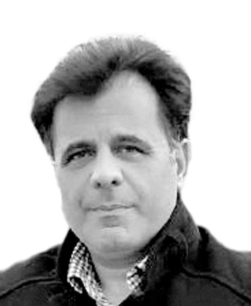 مهدی  عزیزی دستگردی